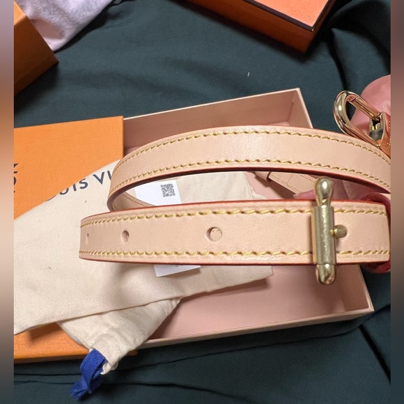 Sold - Louis Vuitton Adjustable Vachetta Strap - Picture 2 of 4